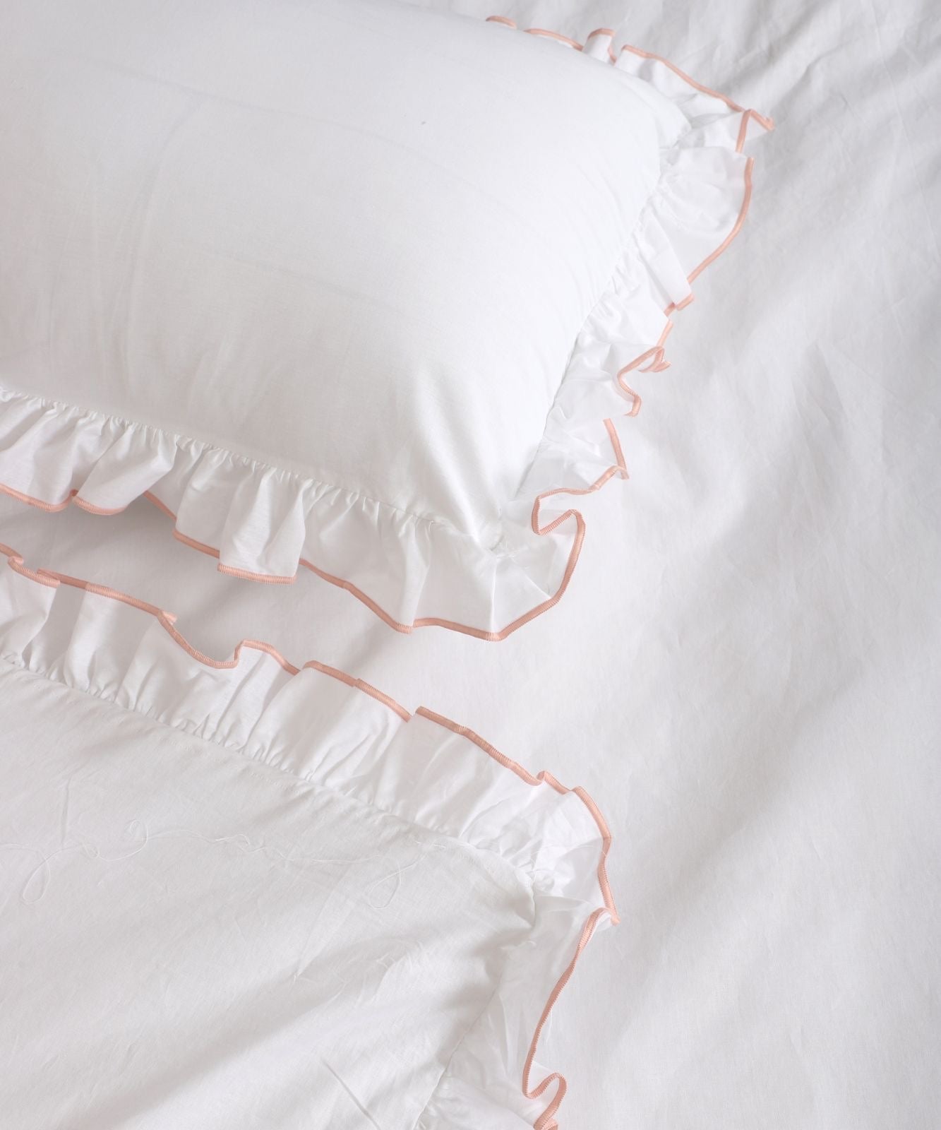 %100 Poplin Pamuk Kumaş l Fırfırlı Çift Kişilik Beyaz Nevresim Takımı