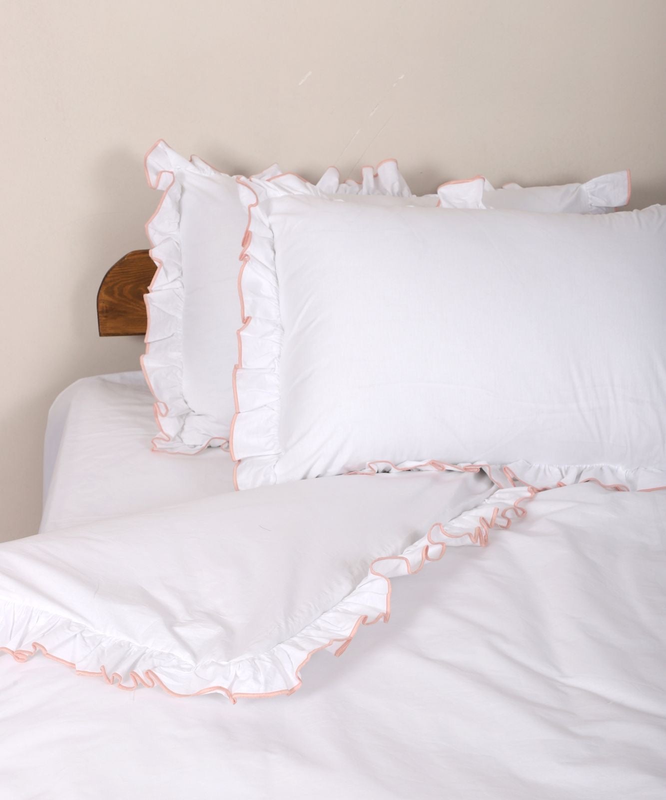 %100 Poplin Pamuk Kumaş l Fırfırlı Çift Kişilik Beyaz Nevresim Takımı