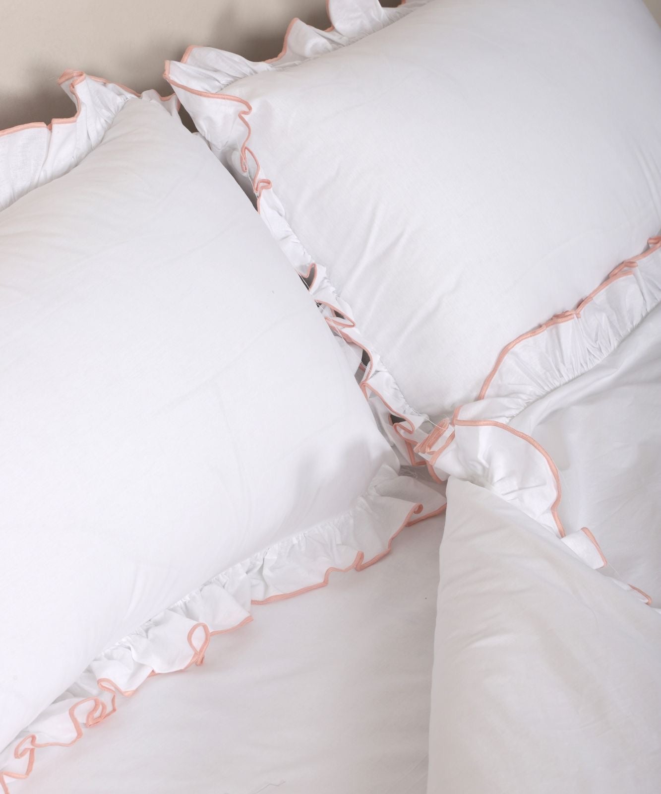 %100 Poplin Pamuk Kumaş l Fırfırlı Çift Kişilik Beyaz Nevresim Takımı