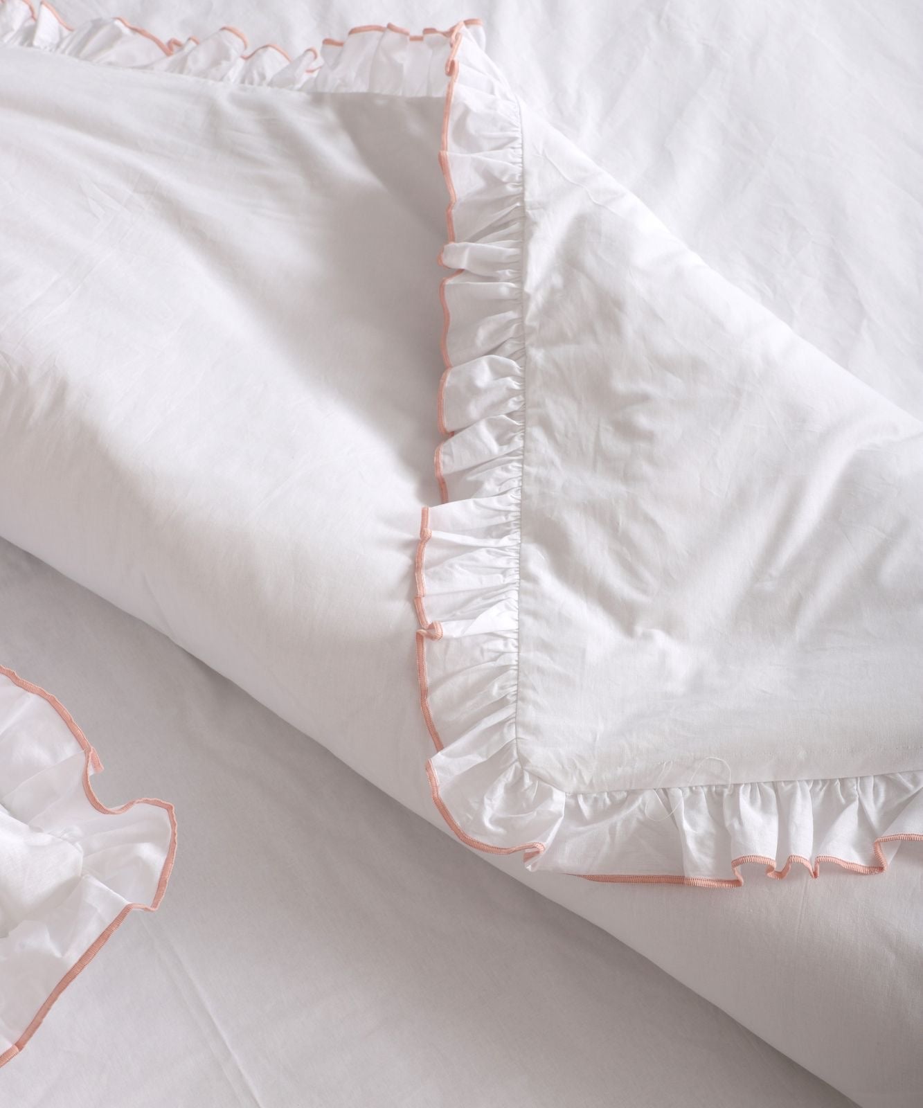 %100 Poplin Pamuk Kumaş l Fırfırlı Çift Kişilik Beyaz Nevresim Takımı