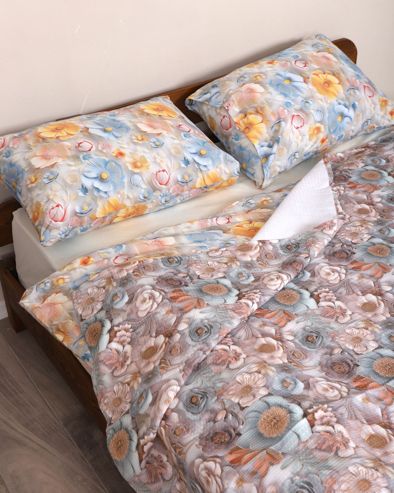 Çeyiz Seti - 5D Dijital Baskılı Renkli Çiçek Desenli %100 Pamuk, Şık Kutulu