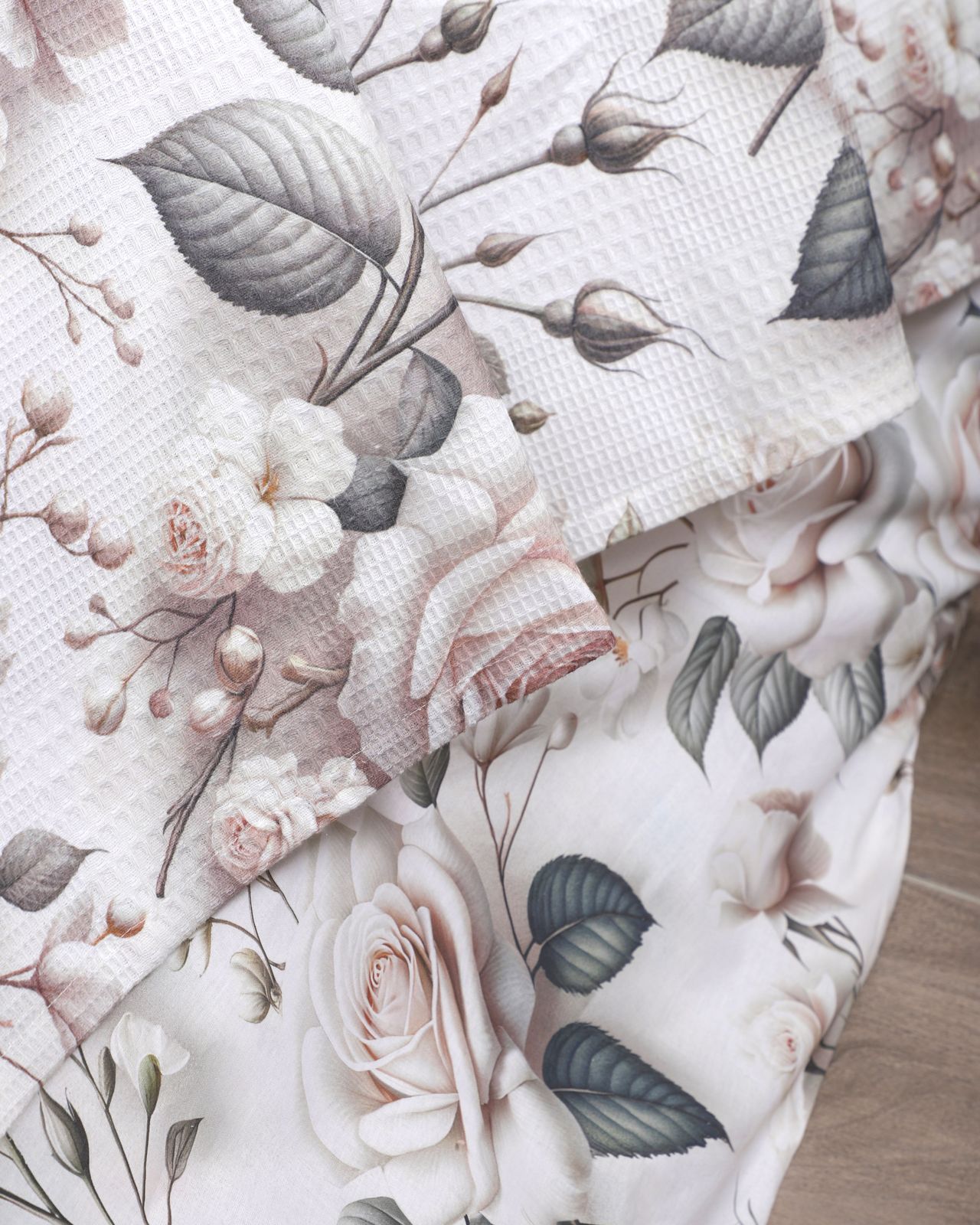 Çeyiz Seti - 5D Dijital Baskılı Gül Desenli %100 Pamuk, Şık Kutulu