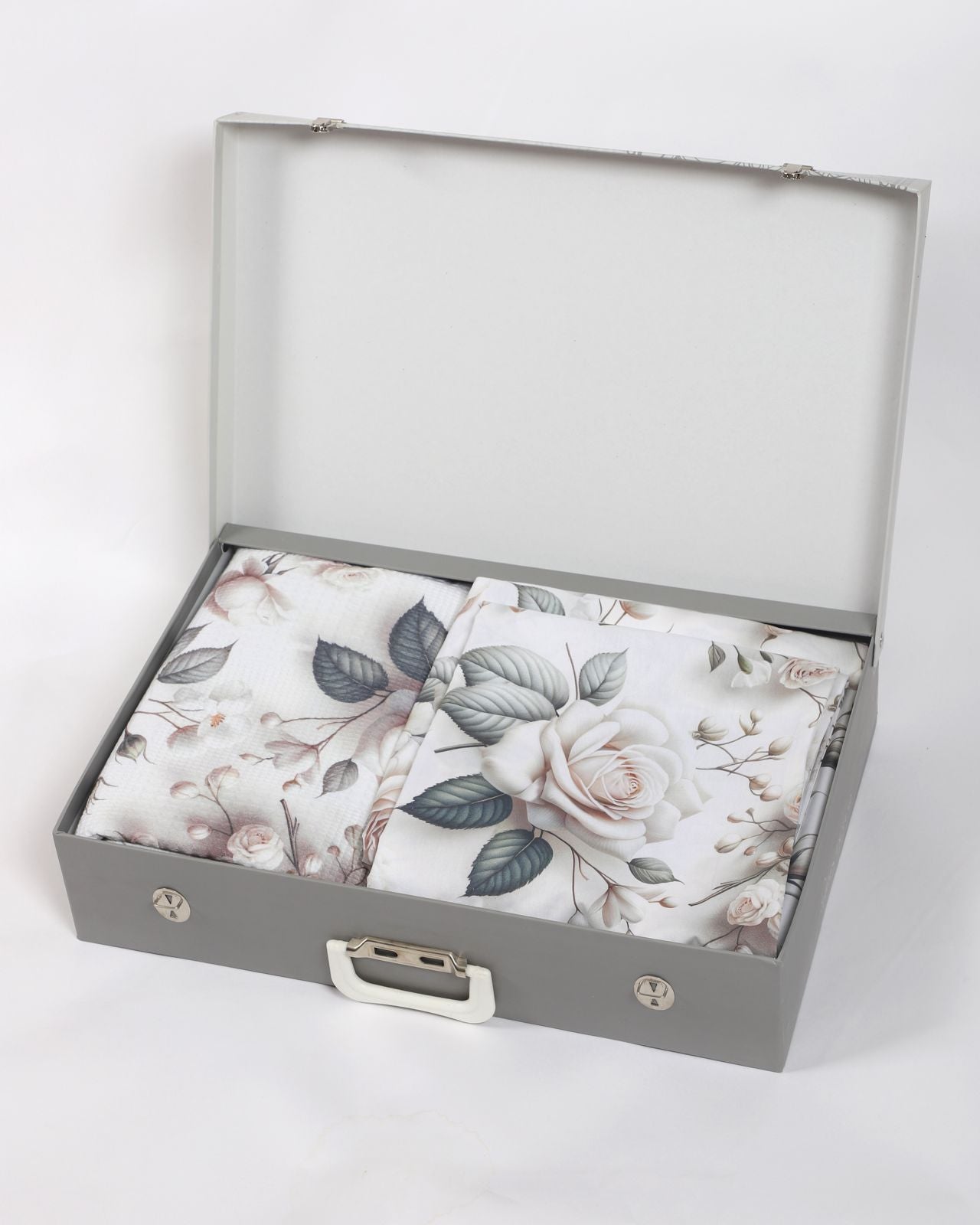 Çeyiz Seti - 5D Dijital Baskılı Gül Desenli %100 Pamuk, Şık Kutulu