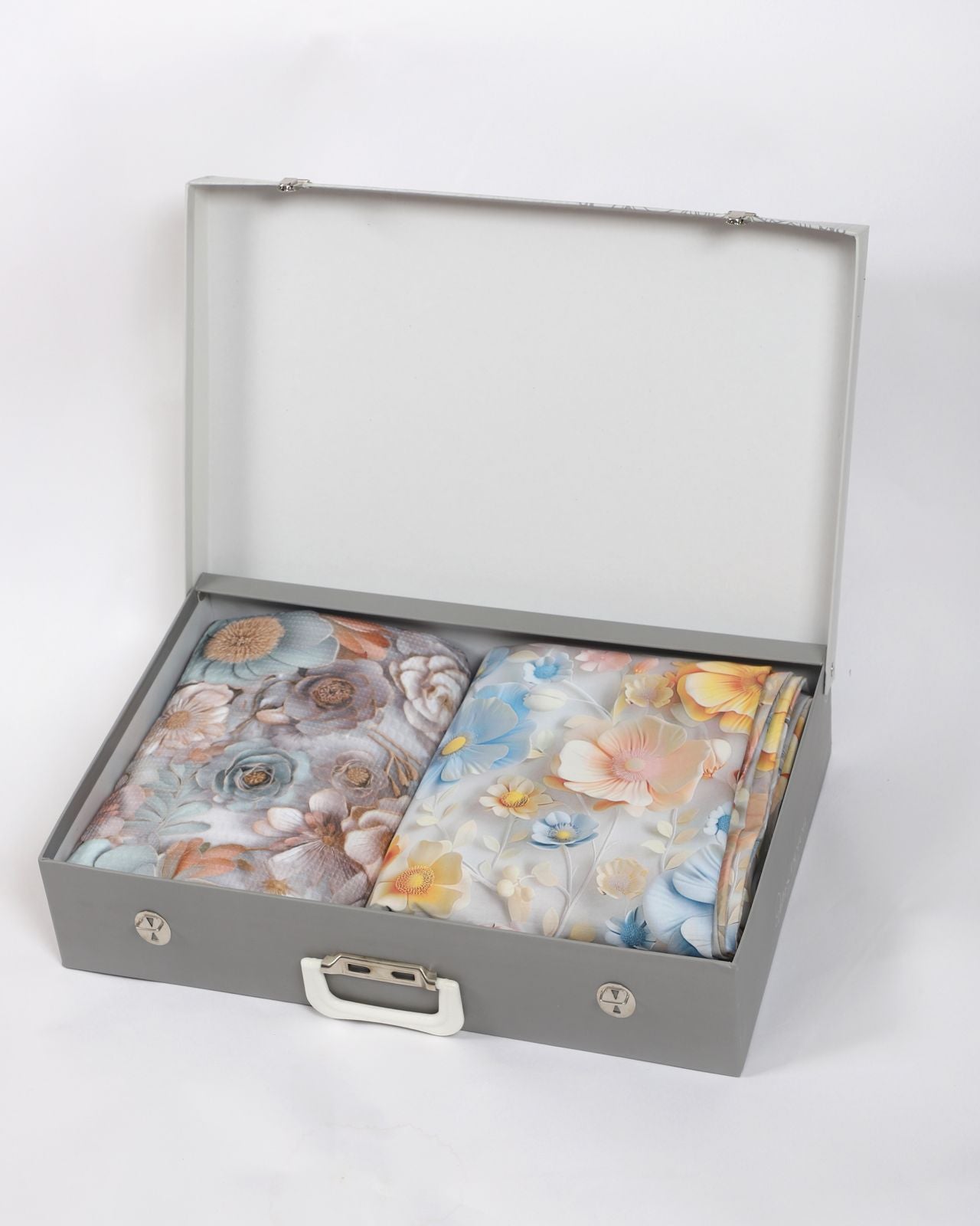 Çeyiz Seti - 5D Dijital Baskılı Renkli Çiçek Desenli %100 Pamuk, Şık Kutulu