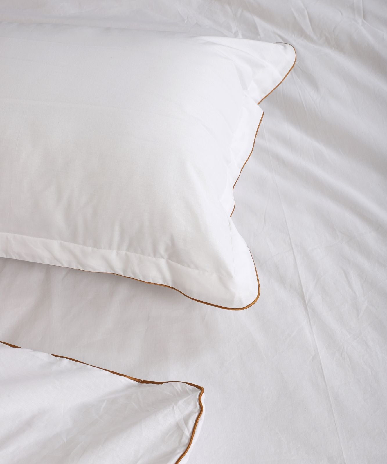 Premium Arabiyeli Beyaz Nevresim Takımı