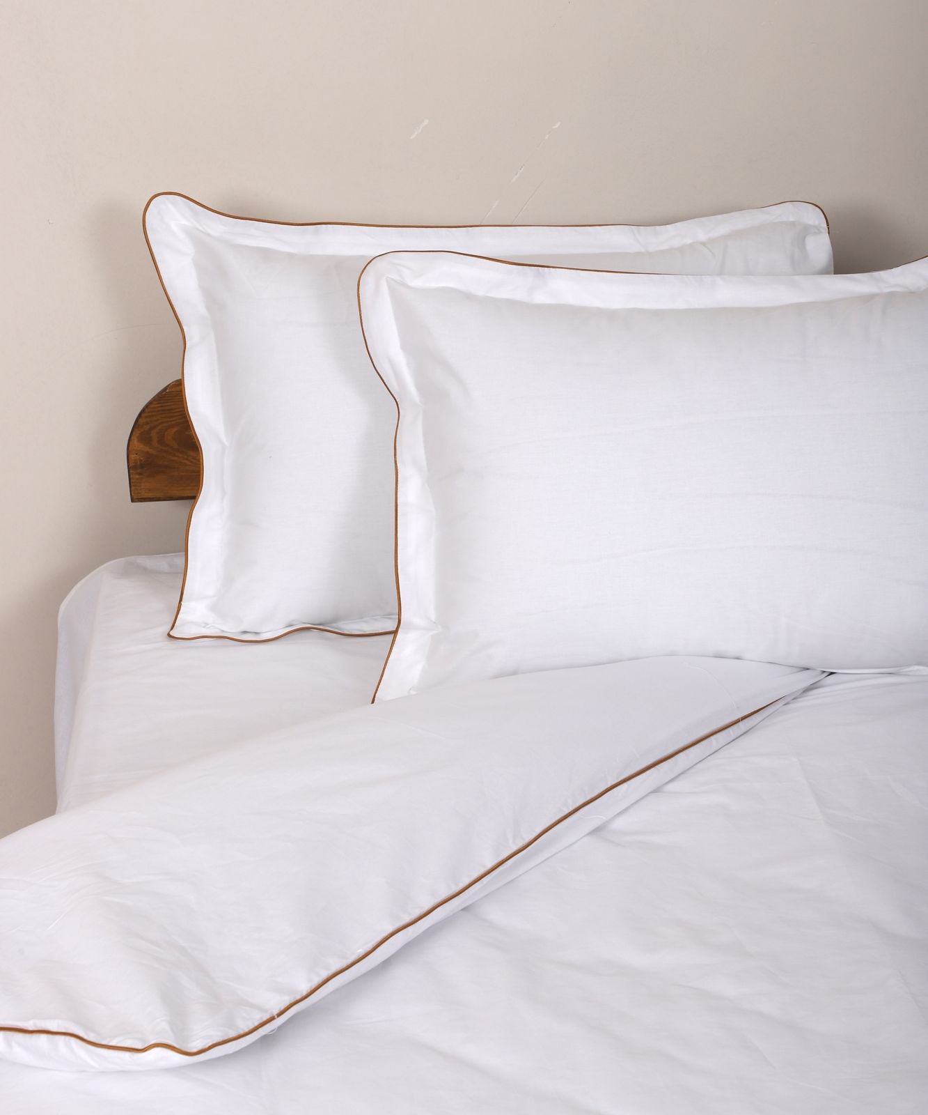 Premium Arabiyeli Beyaz Nevresim Takımı